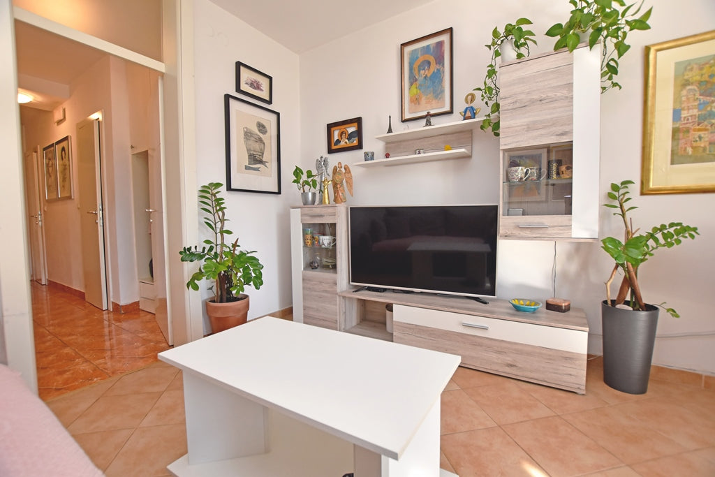 Charming Sea-View Apartment with Large Terrace In Herceg Novi