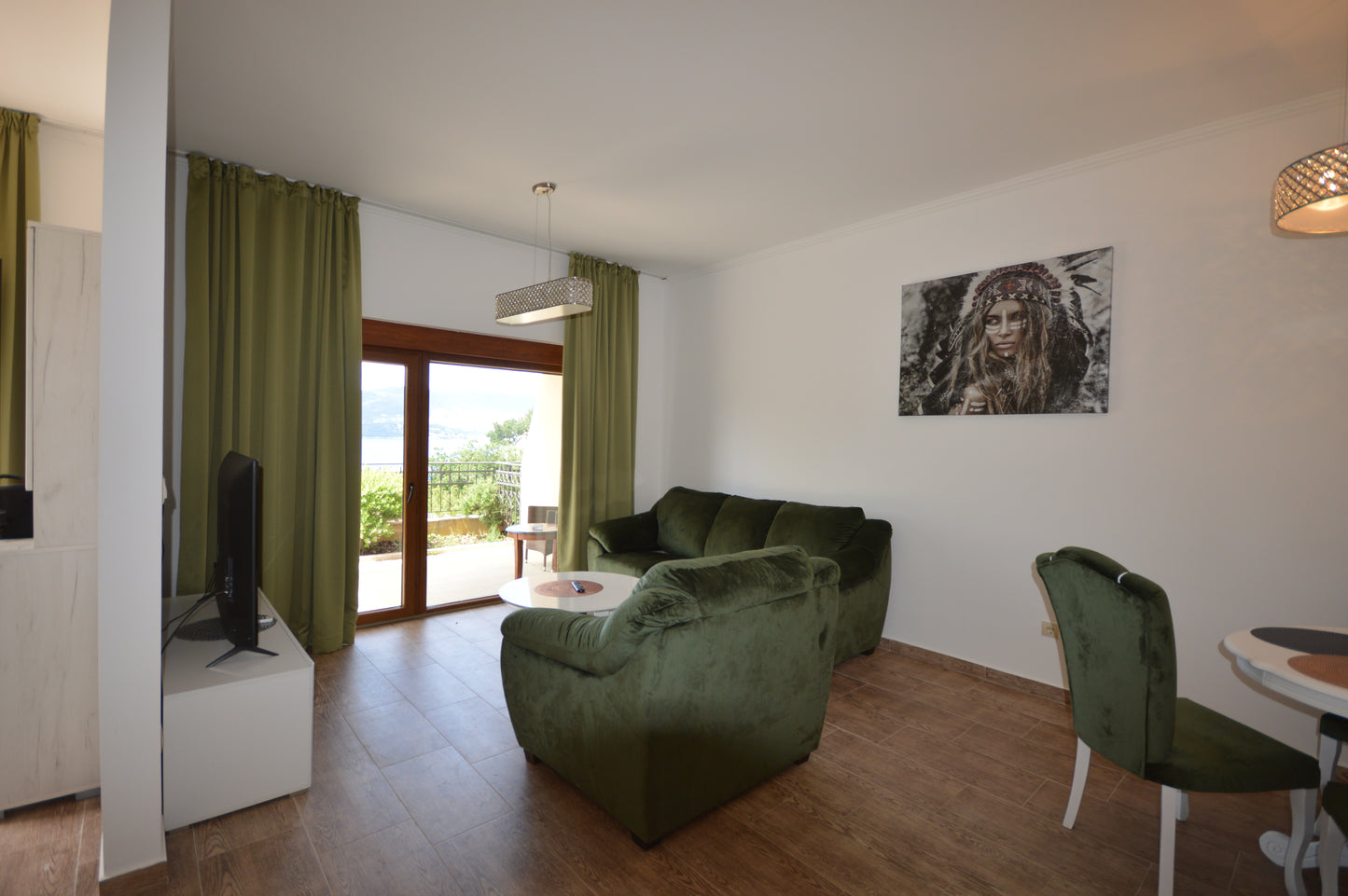 1 Bedroom Ground Floor Apartment in Zelenika With Sea View & Private Yard