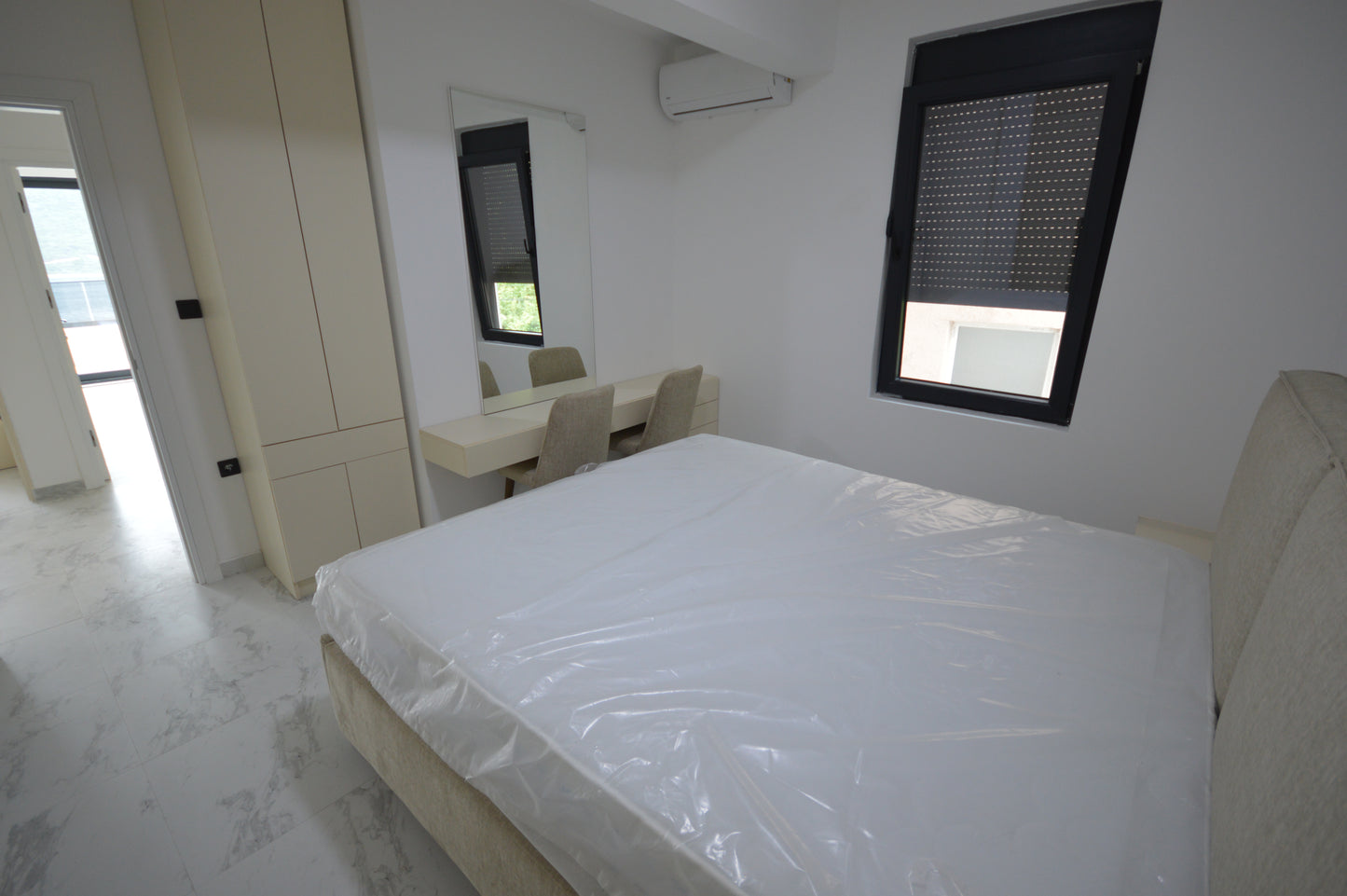 New 2 Bedroom Apartment In Kumbor 400m From The Sea With Parking