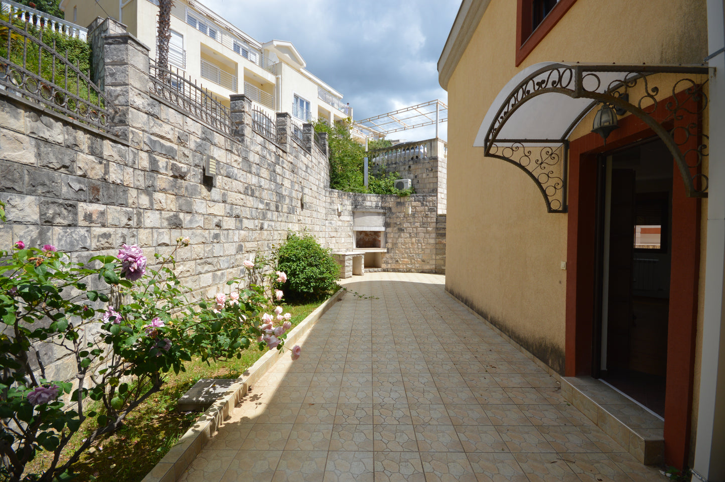5 Bedroom Duplex Family Home with Sea View In Zelenika