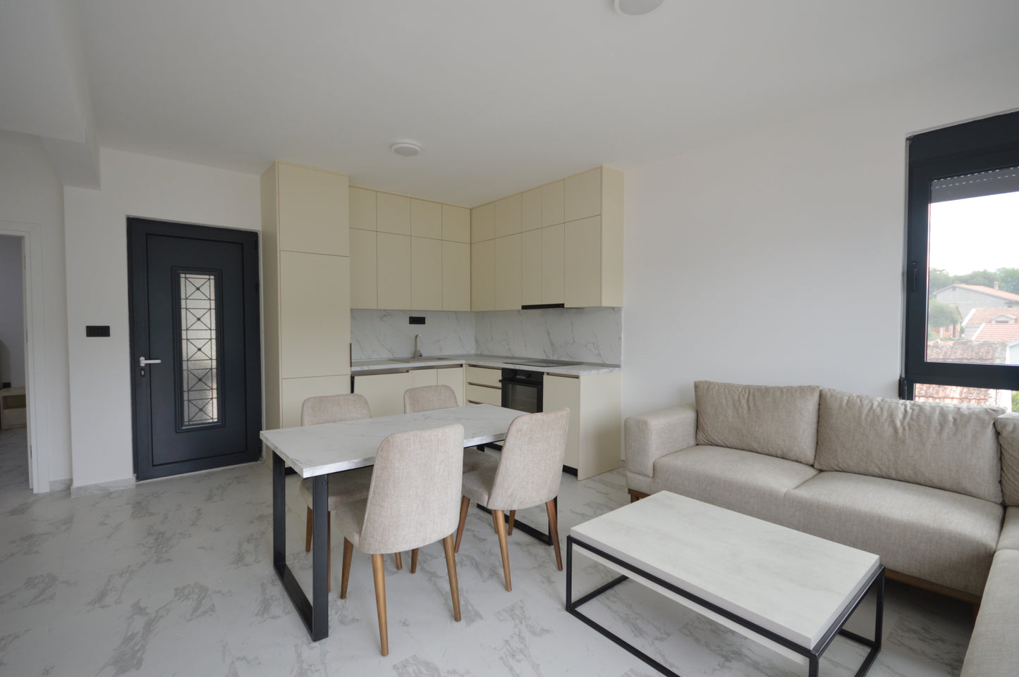 New 2 Bedroom Apartment In Kumbor 400m From The Sea With Parking