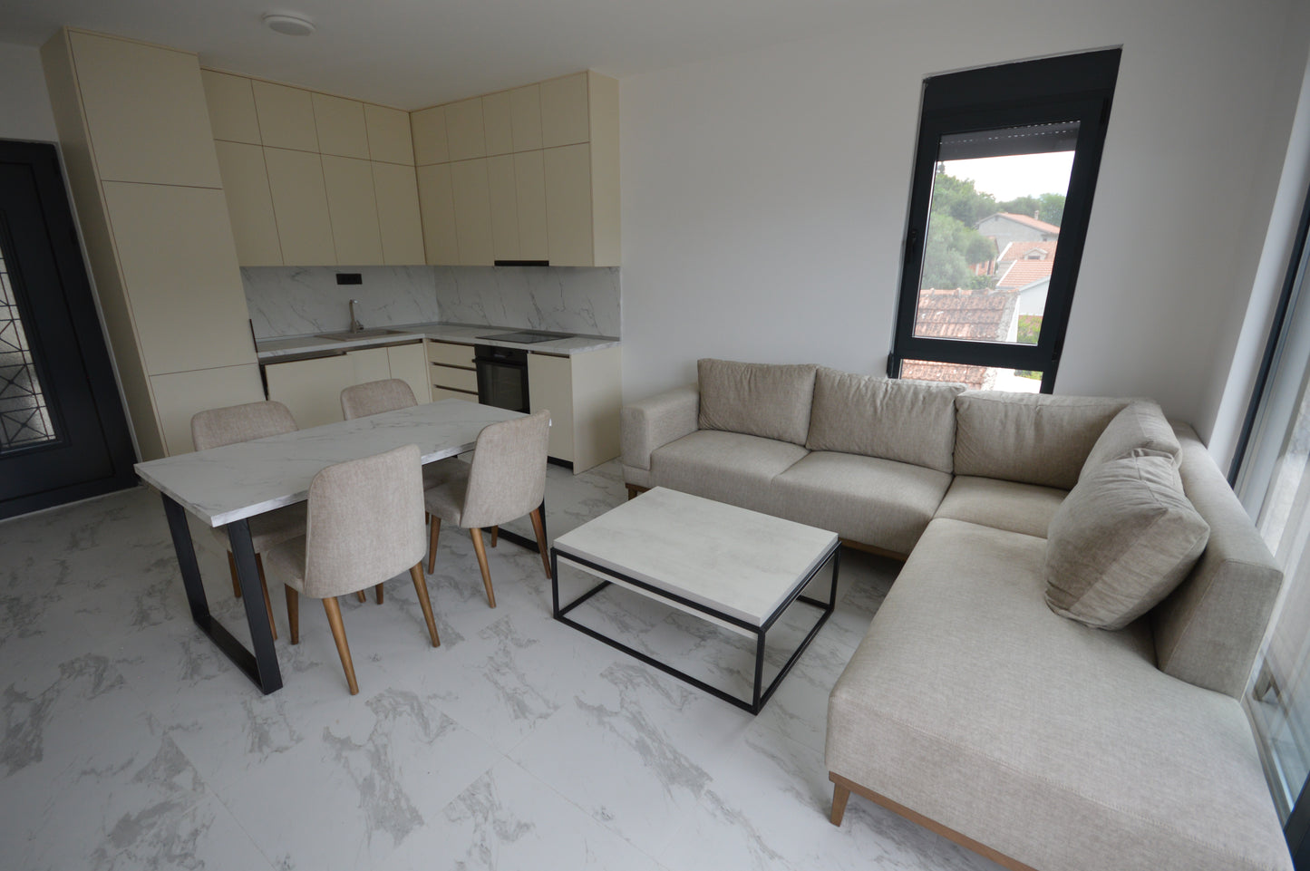 New 2 Bedroom Apartment In Kumbor 400m From The Sea With Parking