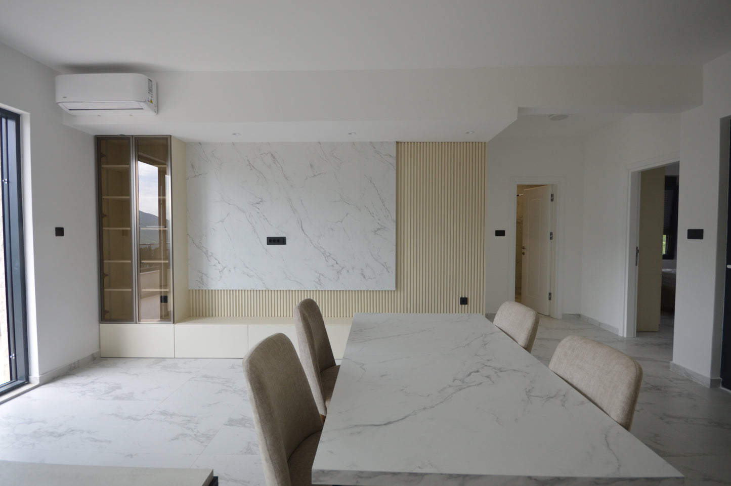 New 2 Bedroom Apartment In Kumbor 400m From The Sea With Parking