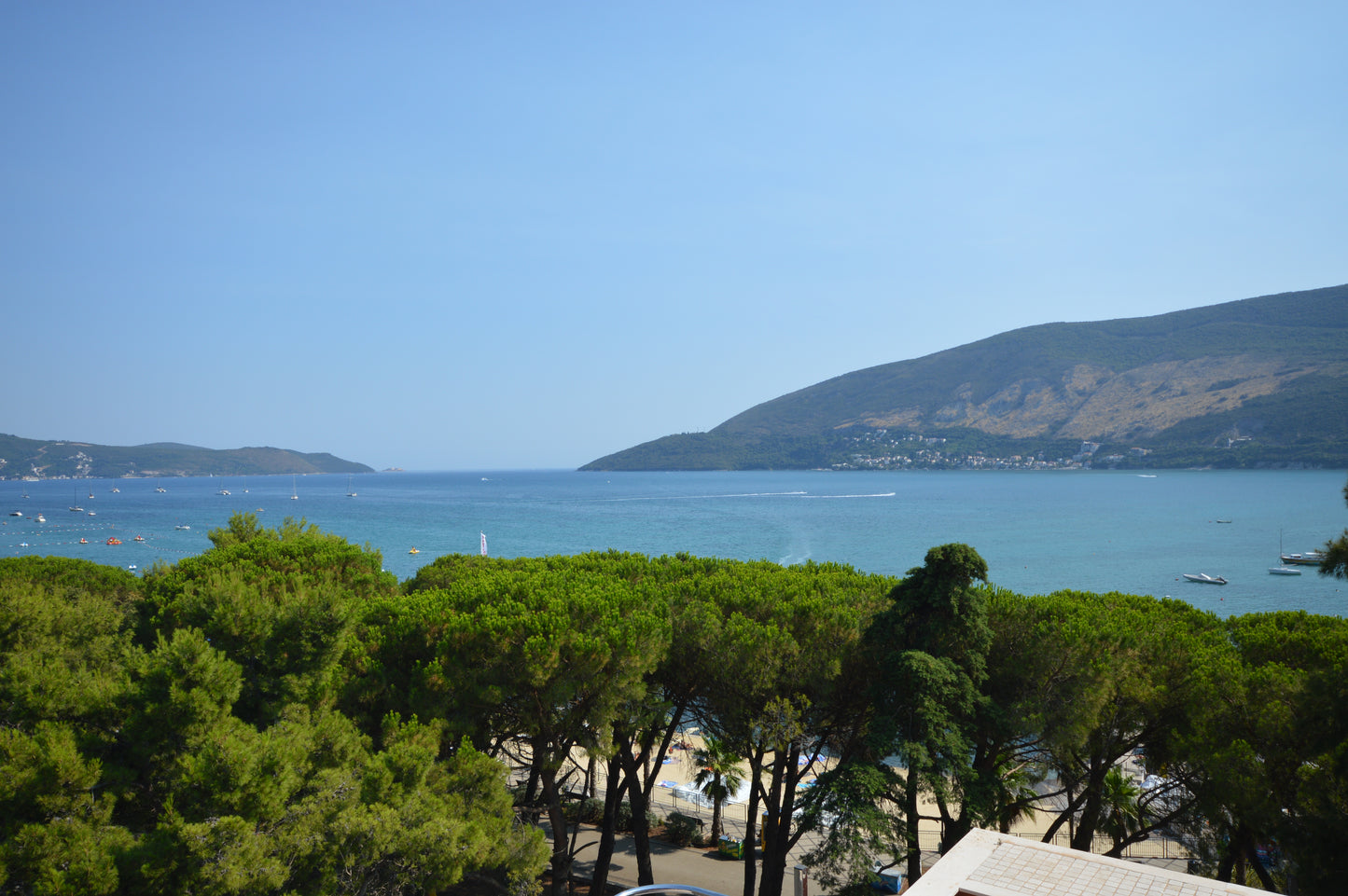 Modern 3 Bedroom Apartment in the Center of Igalo 50m from the Sea