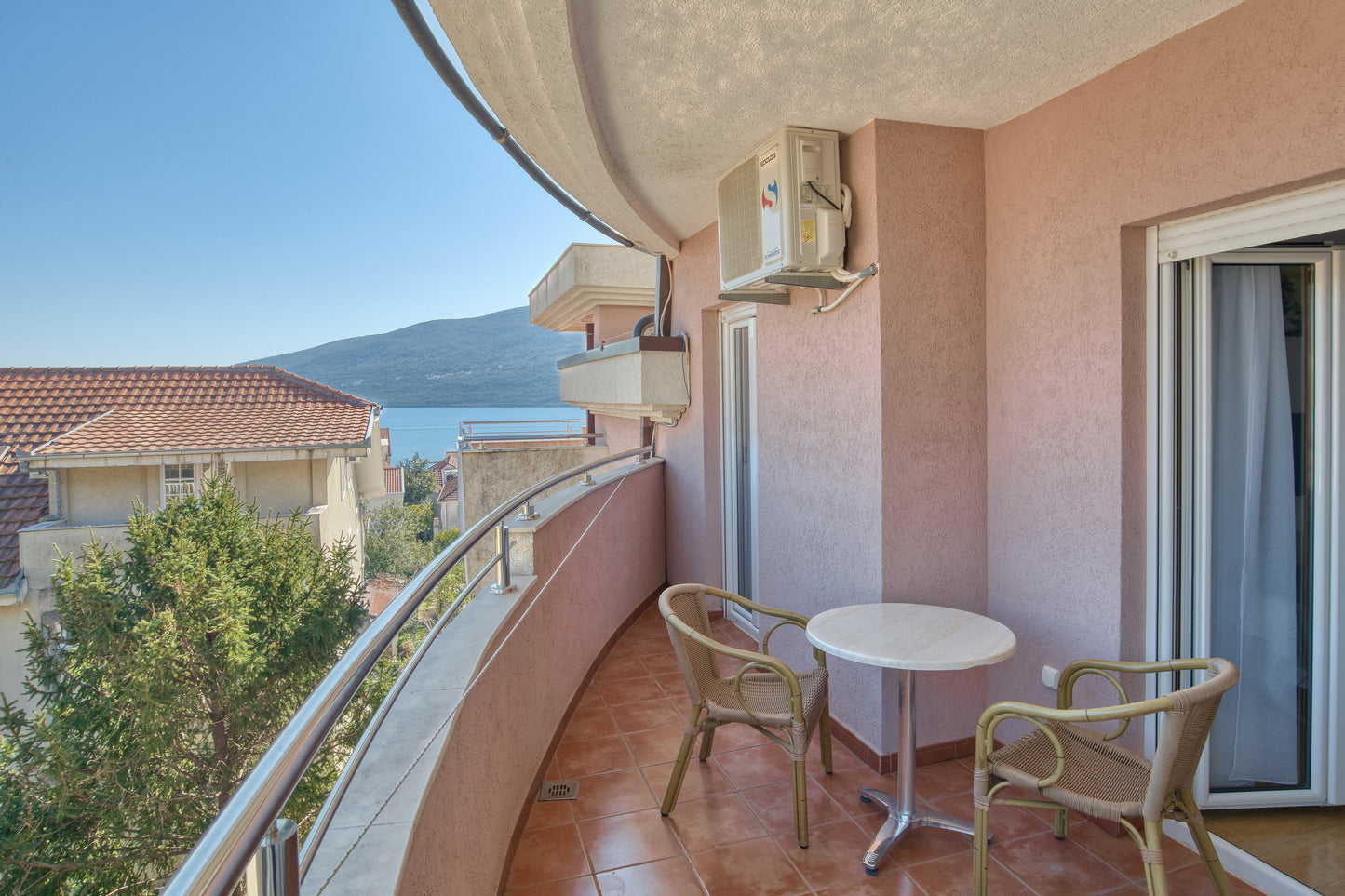 Modern, Spacious Apartments In Djenovici Near Porto Novi