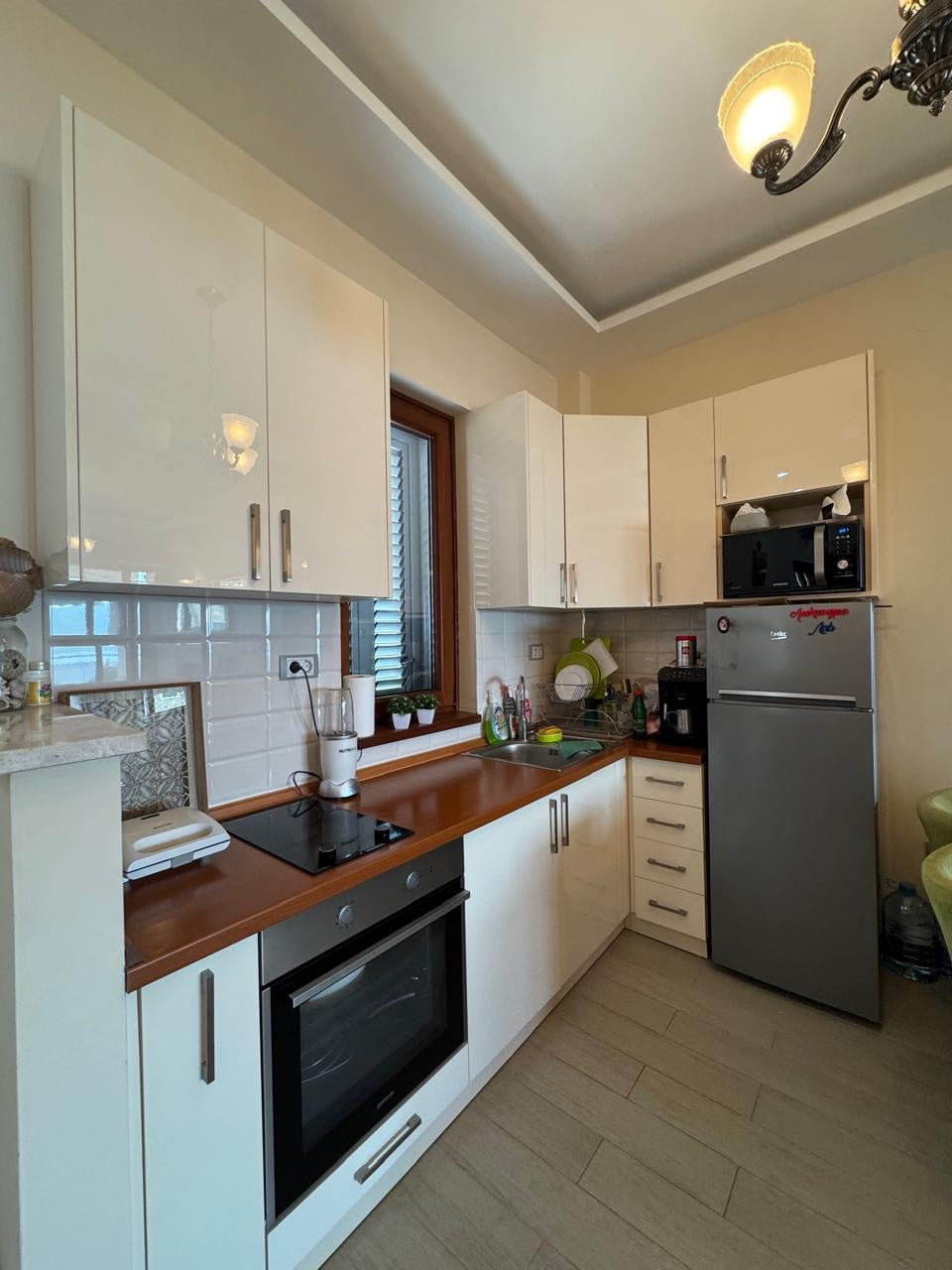 Front Line Apartment With Parking & Sea View In Meljine