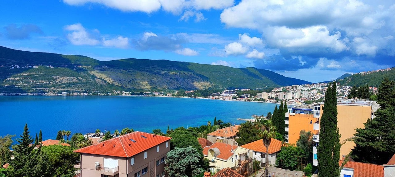 1 Bedroom Apartment In Heart Of Herceg Novi With Views Across The Bay