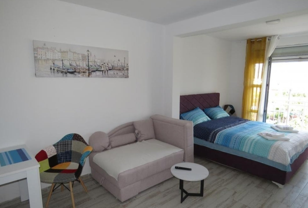 Studio Apartment In Bijela With Sea View