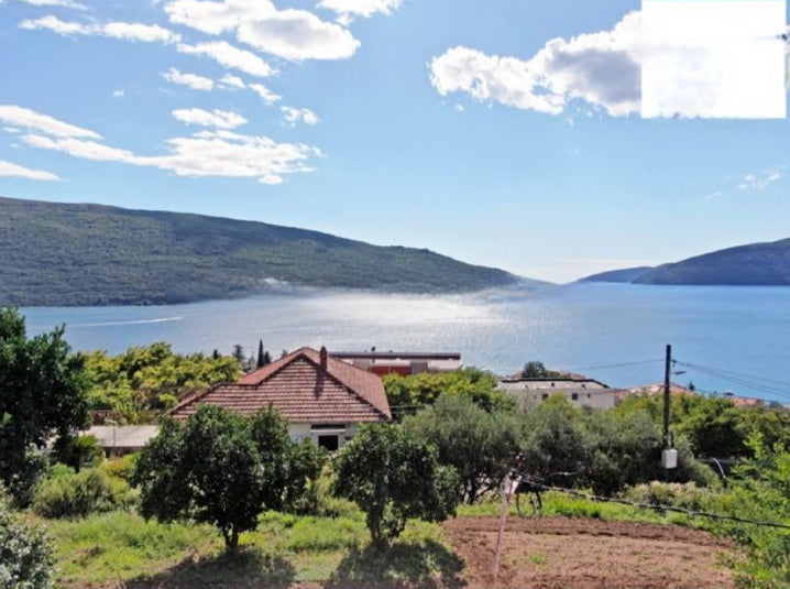 Plot Of Land With Old House And Sea View Close To Portonovi