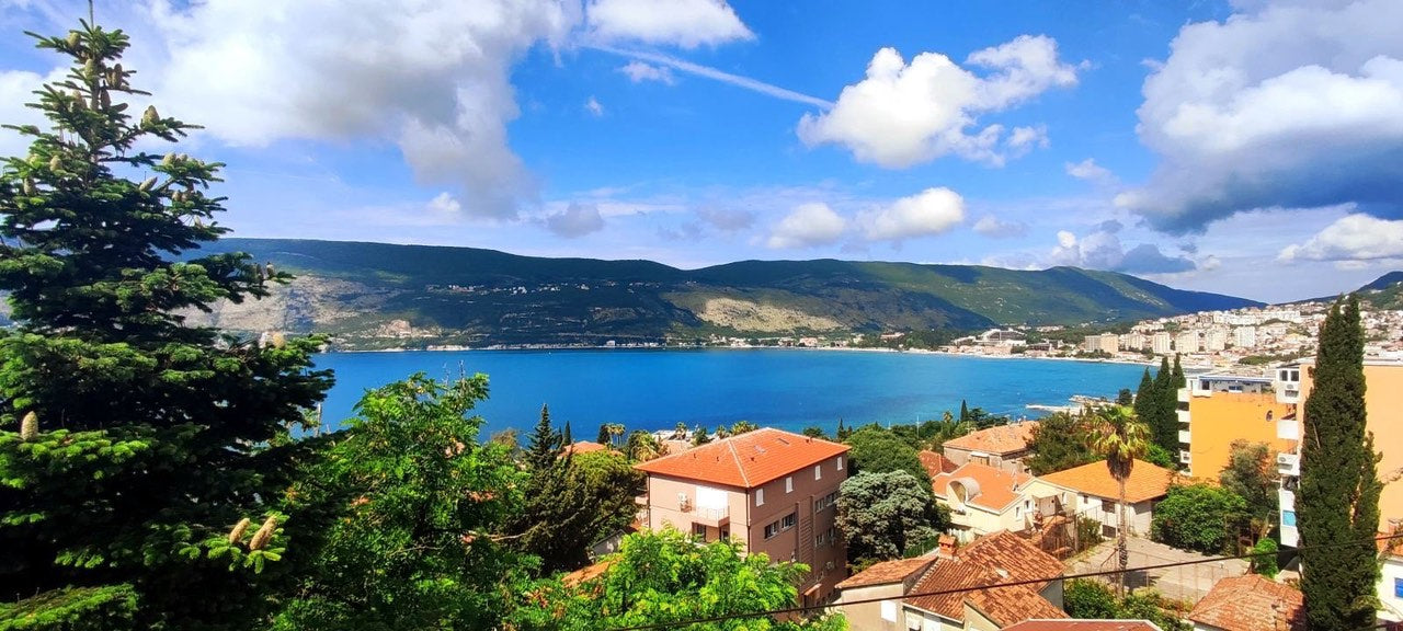 1 Bedroom Apartment In Heart Of Herceg Novi With Views Across The Bay