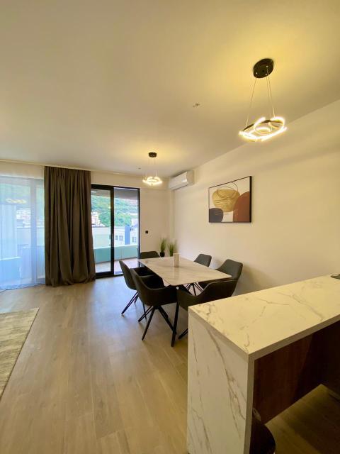 Modern 2 Bedroom Apartment First Line To The Sea In Budva