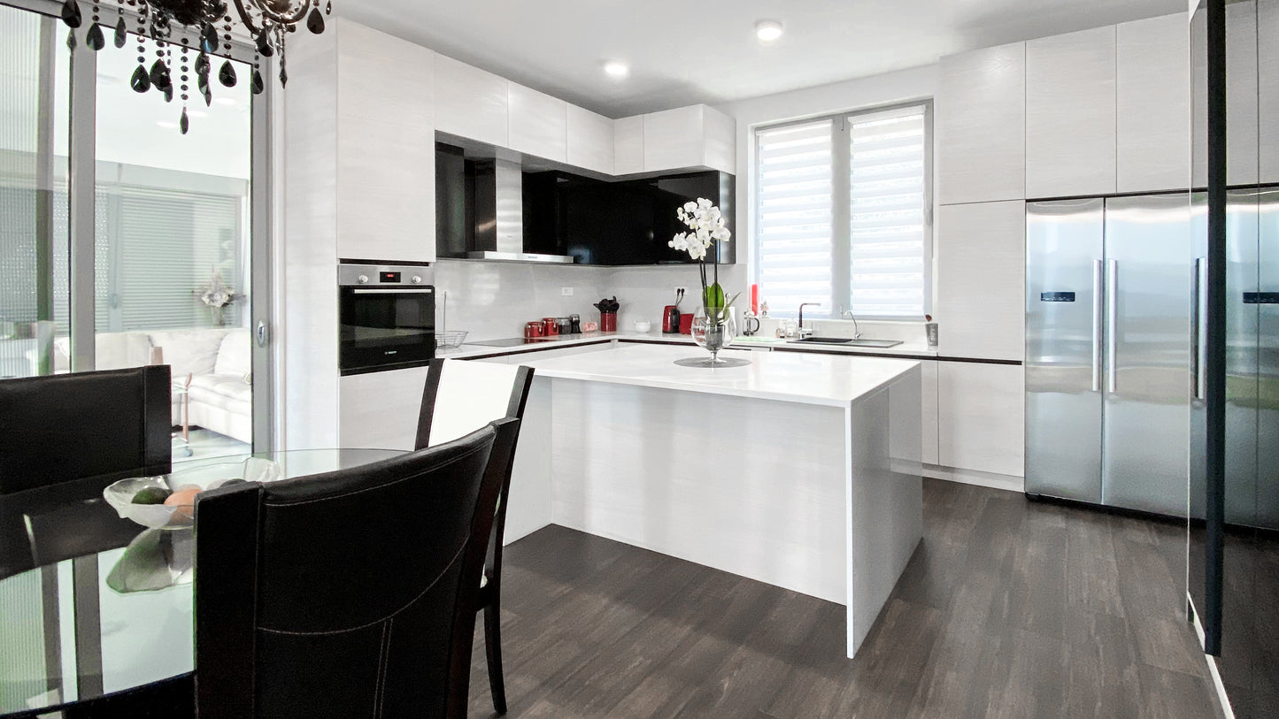 Luxury 4 Bedroom Villa With Pool & Sea View in Kumbor