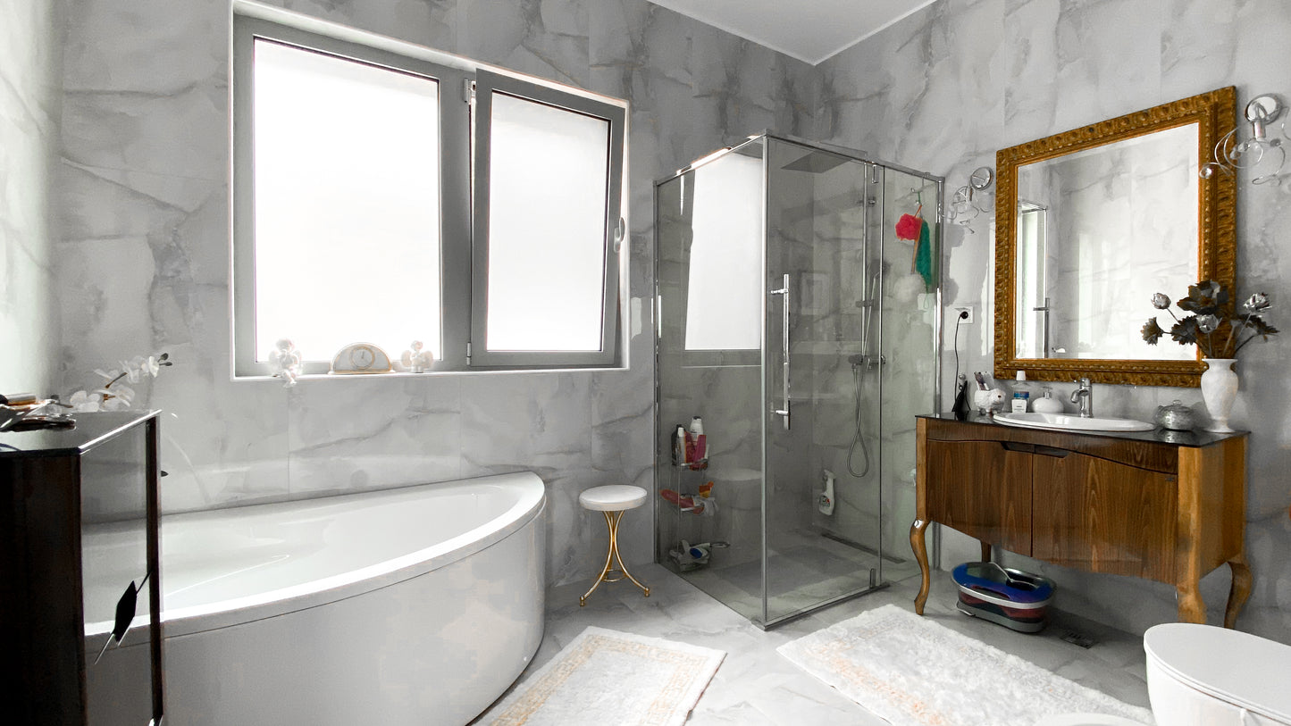 Luxury 4 Bedroom Villa With Pool & Sea View in Kumbor