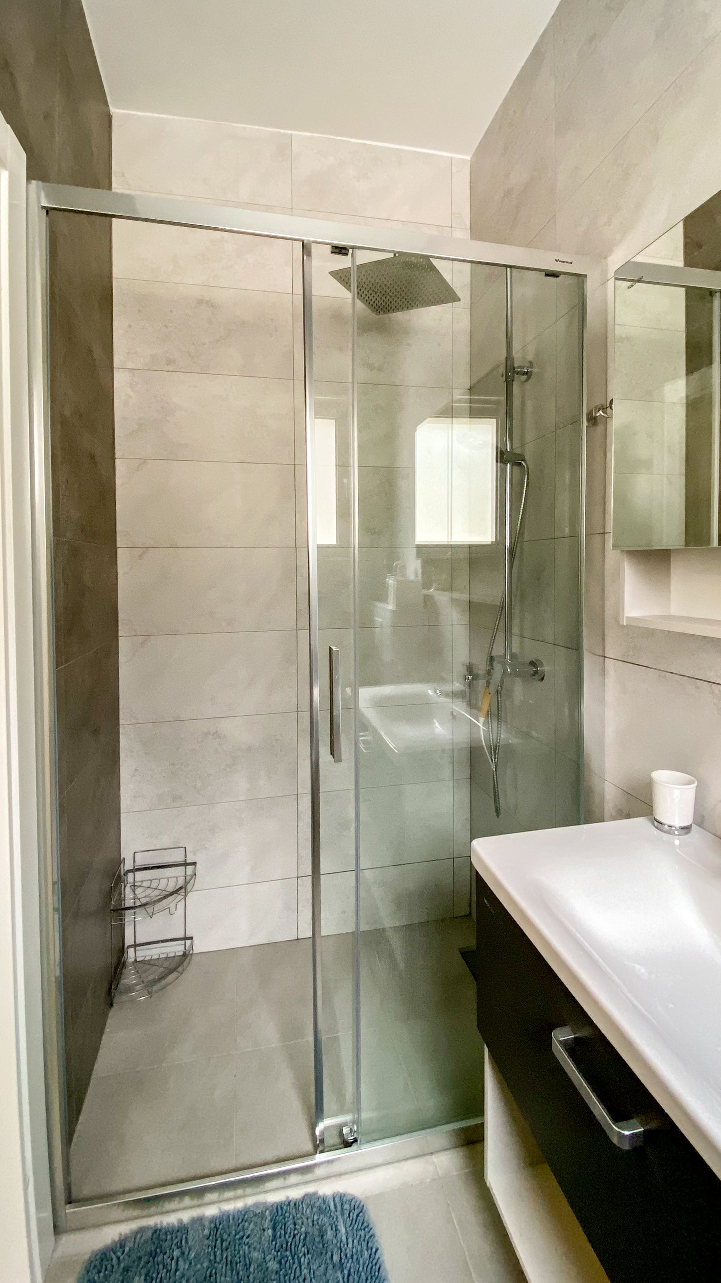 Luxury 4 Bedroom Villa With Pool & Sea View in Kumbor