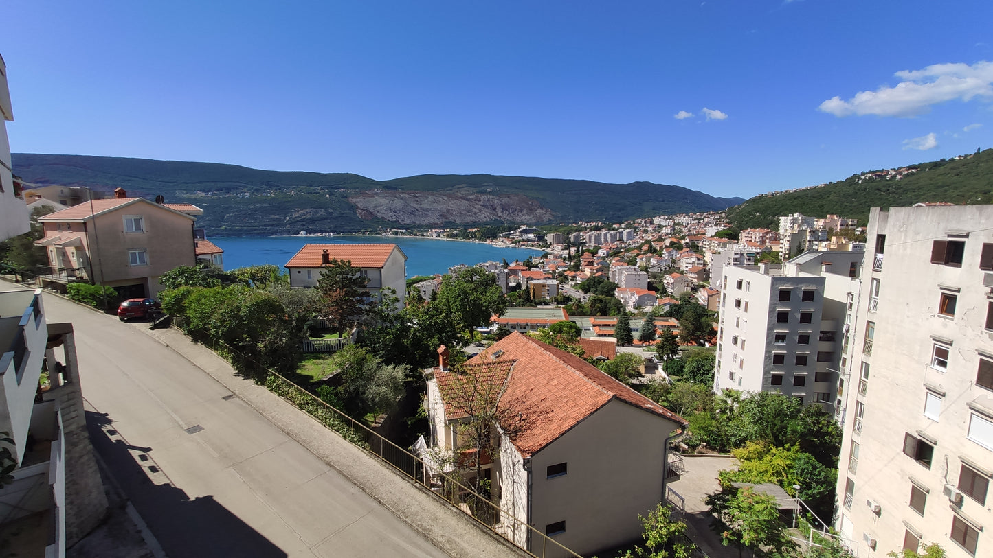 Spacious 3 Bedroom Apartment With Views Across The Bay In Heart Of Herceg Novi