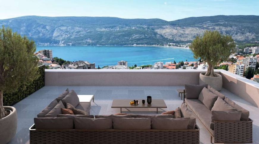 1 & 2 Bedroom Apartments With Sea Views Under Construction in Topla