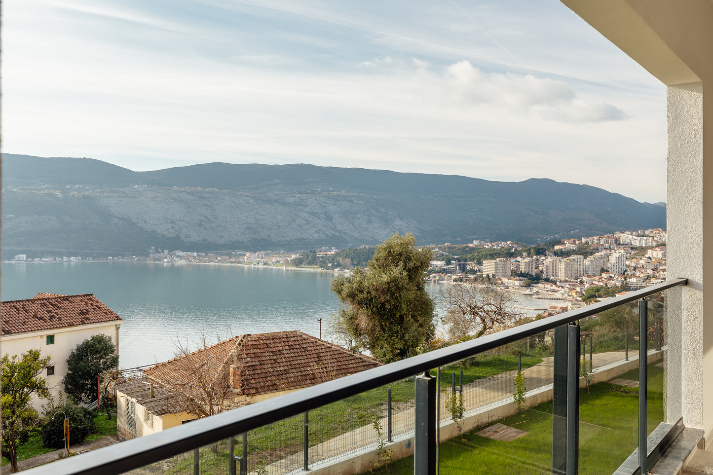 Apartments With Sea View In The Heart Of Herceg Novi