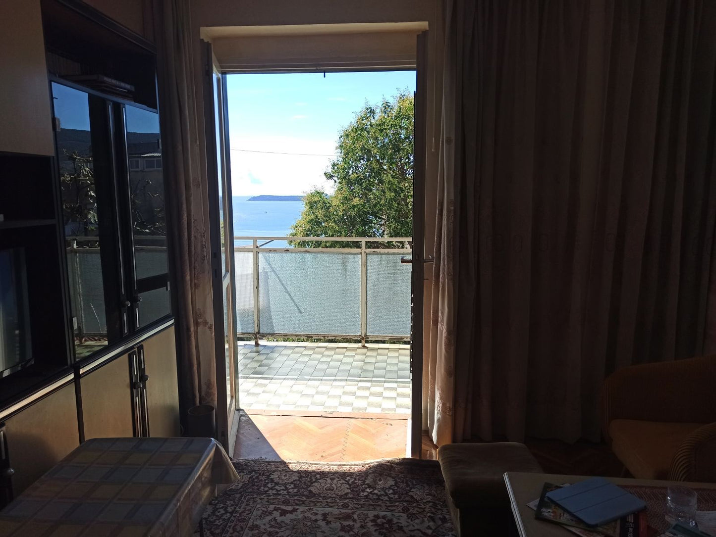 Large House With Sea Views And Garage In Herceg Novi