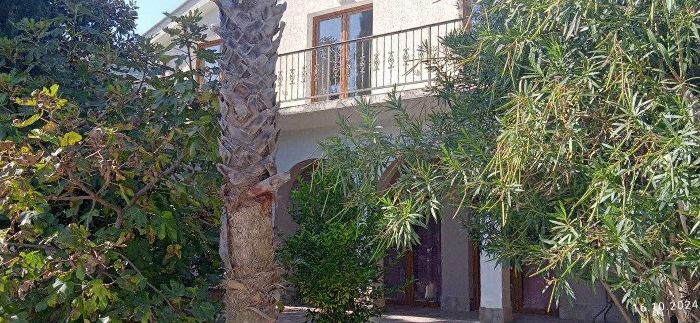 4 Bedroom House With Garage And Sea Views In Bijela